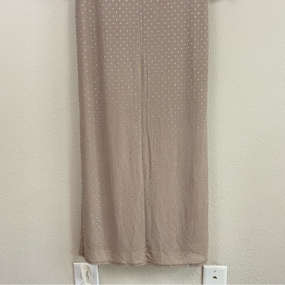 NWT Abercrombie & Fitch Taupe Off-The-Shoulder Rhinestone Mesh Maxi Dress XSP - Picture 9 of 16